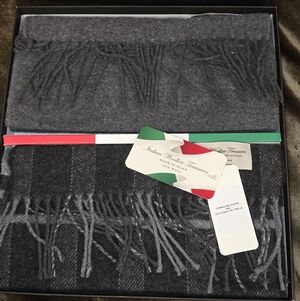 Italian Woollen Treasures Men's Pure WOOL GRAY BLACK PLAID Two Scarf 12"X 70"